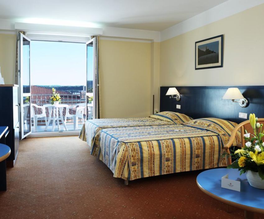 Hotel Mirna - Terme & Wellness Lifeclass Portorož Dış mekan fotoğraf
